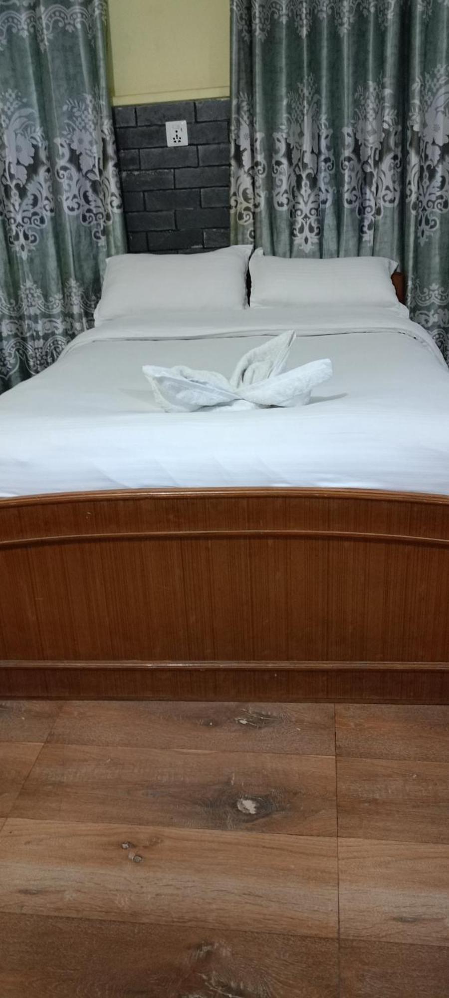 Pokhara Metro Eco Hotel Zewnętrze zdjęcie